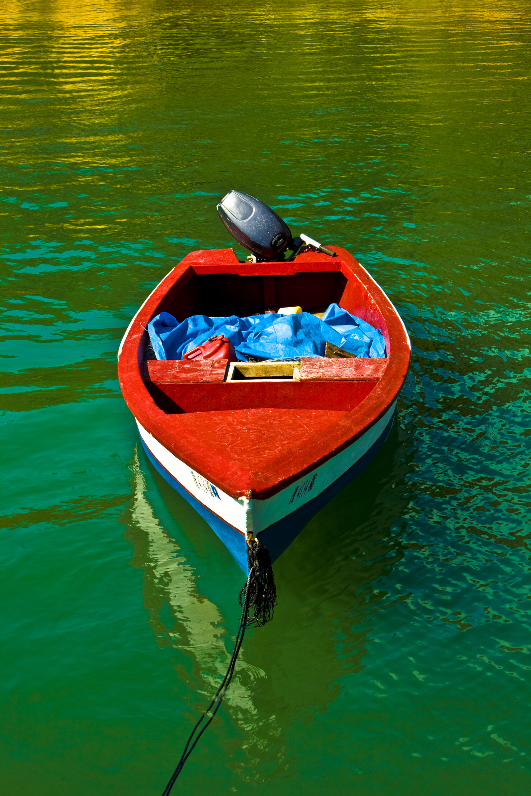small red fishermen boat in the green lake 2026 01 11 08 11 43 utc
